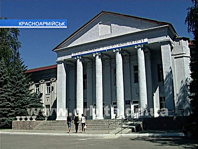 Поступать в вузы абитуриенты 2014 года начнут с 11 июля