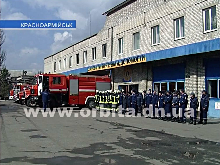 Спасатели МЧС получили новый автомобиль
