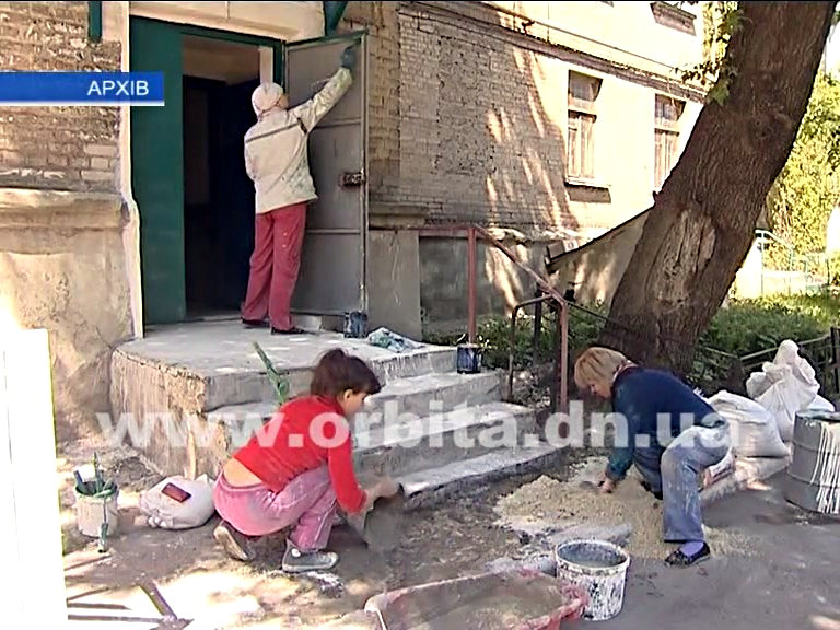 В канун своего профессионального праздника работники ЖКХ не перестают трудиться