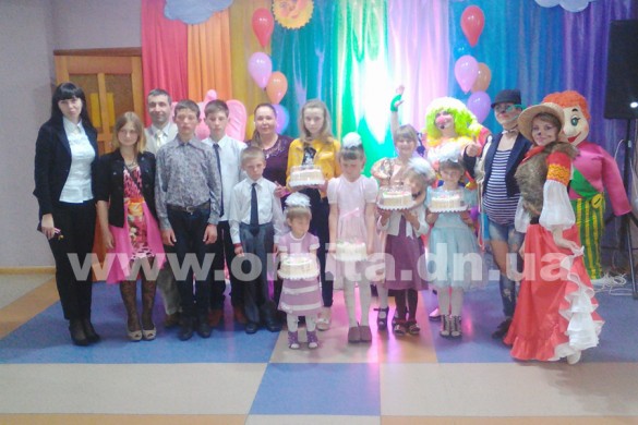 УК «Краснолиманская» подарила праздник детям-сиротам