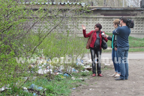 Мусорная эпопея, или Кто сорит в микрорайоне «Лазурный»