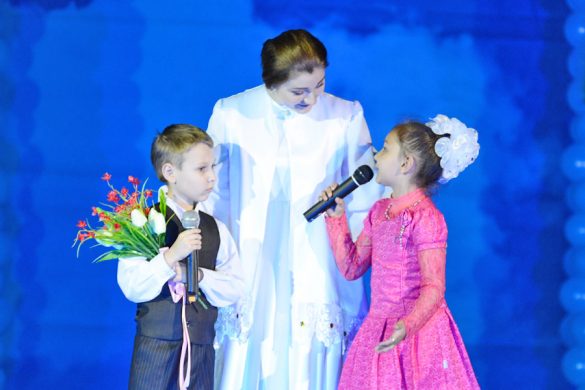 Ко дню жен-мироносиц в ДК прошел праздничный концерт