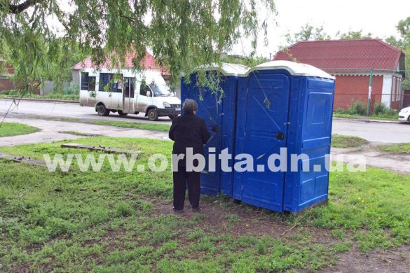 Жители Красноармейска оценили новые биотуалеты, но не все научились ими пользоваться