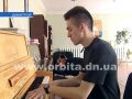 В первый класс в 21 год? Не проблема для переселенца Богдана!