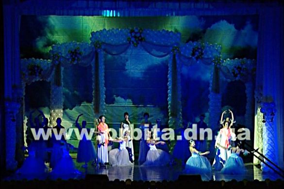 Праздничный концерт "Поговори со мною, мама"