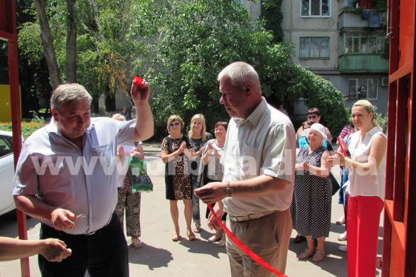 На круглосуточную подачу воды в Покровске перешел еще один микрорайон