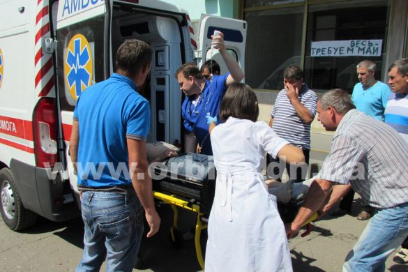Еще одного голодающего в ГП «Селидовуголь» на глазах съемочной группы забрала «скорая»