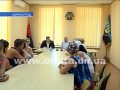 Жены шахтеров ГП «Красноармейскуголь» требую зарплату мужей