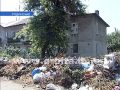 Родинское снова утопает в мусоре. Эта проблема для города не нова. Почти все руководители Родинского, которые занимали кресло мэра, несколько лет пытались решить эту проблему. У кого-то это получалось лучше, у кого хуже, но время от времени горожане стабильно страдали от вони и гор мусора. Как будут бороться с мусорным кризисом в этот раз?