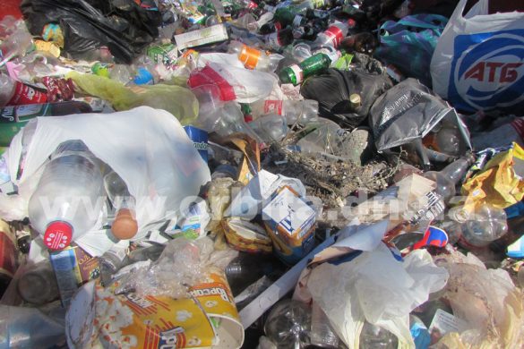 Вчера – гулянья, сегодня – горы мусора: как покровчане отметили праздник