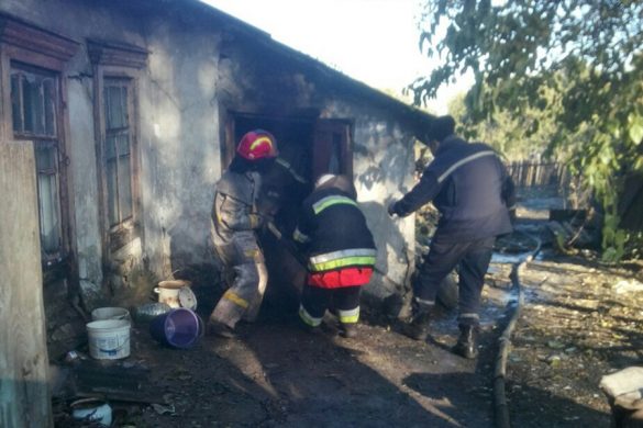 Во время пожара в Новогродовке погибли мать и сын