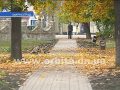 В Мирнограде продолжаются работы по обустройству новых тротуаров