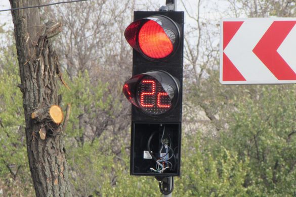 В Покровске кому-то помешал светофор