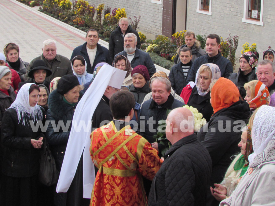 sv_mih_htam_mitropolit04