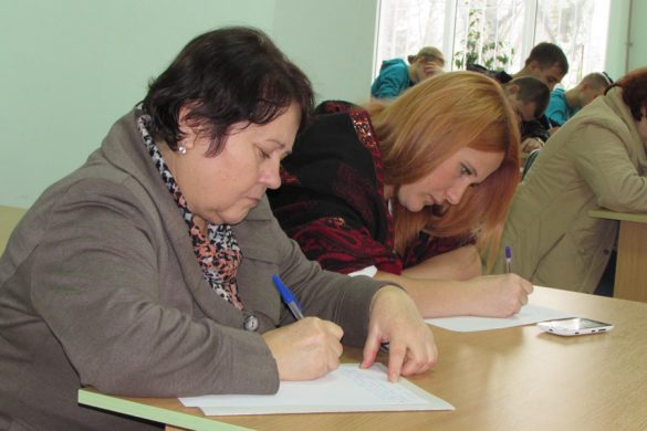Интересно и познавательно: День украинской письменности в вузах Покровска