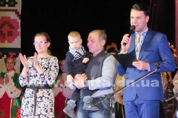 В Покровске прошел благотворительный концерт в поддержку маленького Глеба Курчинка