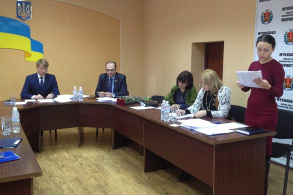 Сессия в Мирнограде: еще одна мать-героиня и новогодние премии