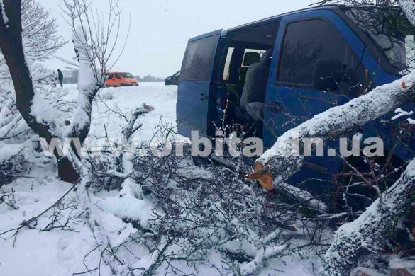 В Покровском районе в результате наезда автомобиля погибла женщина