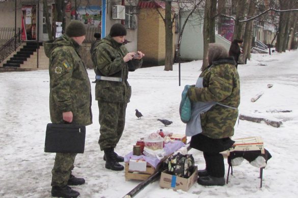 Борьба с ветряными мельницами? Полиция провела рейд по стихийной торговле