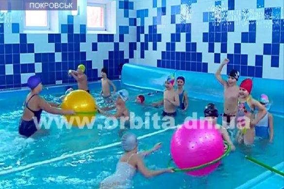 В ФСК «Олимпийский» прошли соревнования по плаванию