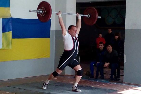 Новые победы тяжелоатлетов из Покровска на областном чемпионате