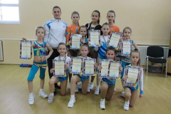 Гимнастки ФСК «Олимпийский» достойно выступили на областном чемпионате