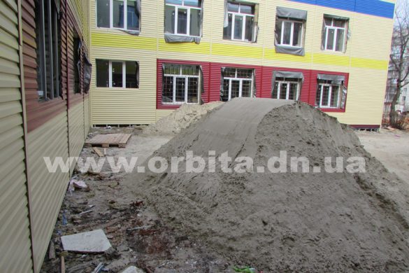 От стен до туалетов – как продвигаются ремонтные работы в опорной школе Покровска?