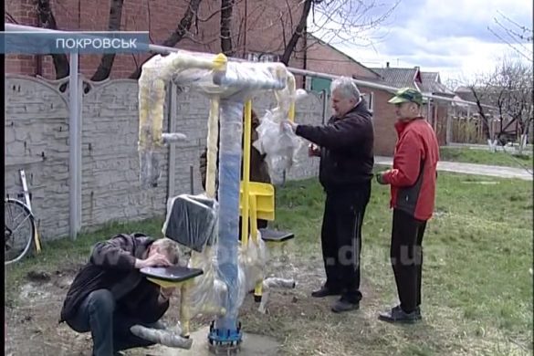 В Покровске появилась еще одна детская площадка