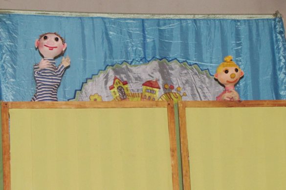 Житомирский театр привез в Покровск кукольный спектакль