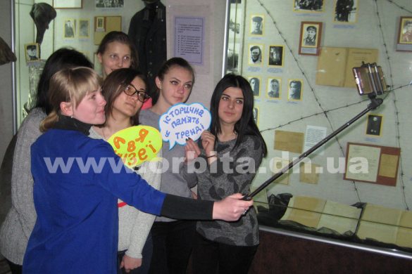 Фото на фоне экспонатов: в Покровском музее прошел день селфи