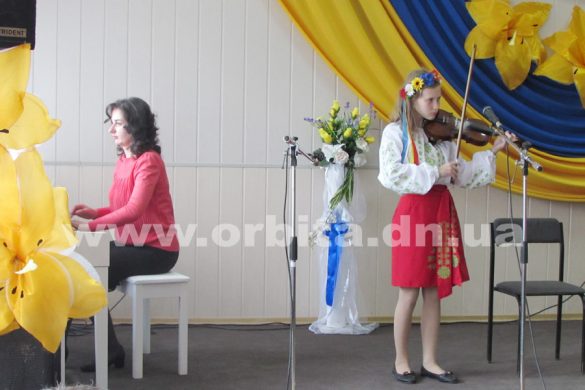 В Покровске прошел второй межрегиональный фольклорный фестиваль