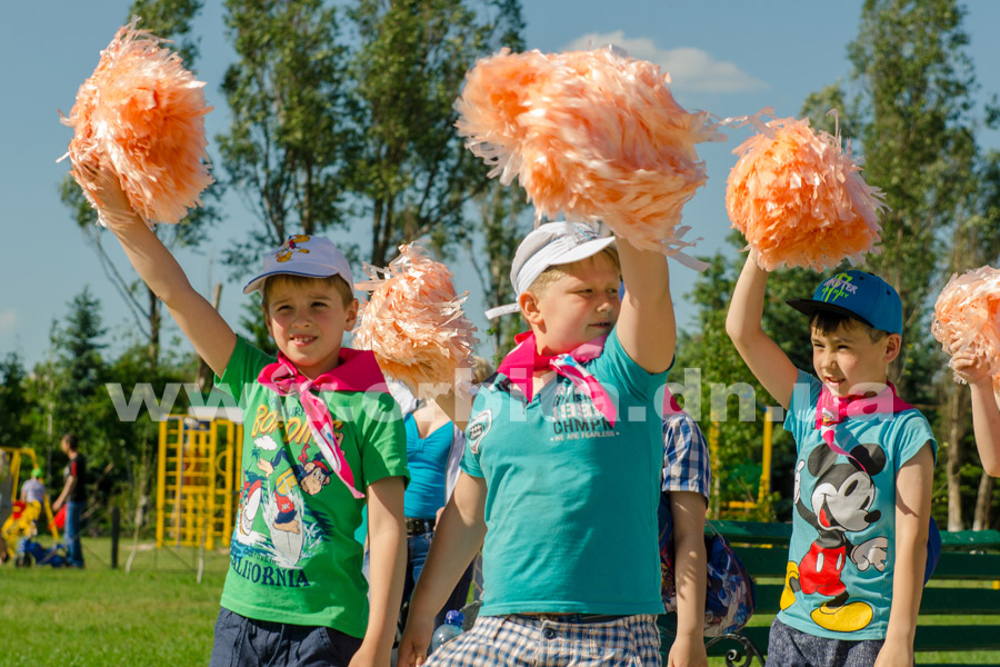 den_detey_lazurniy_12