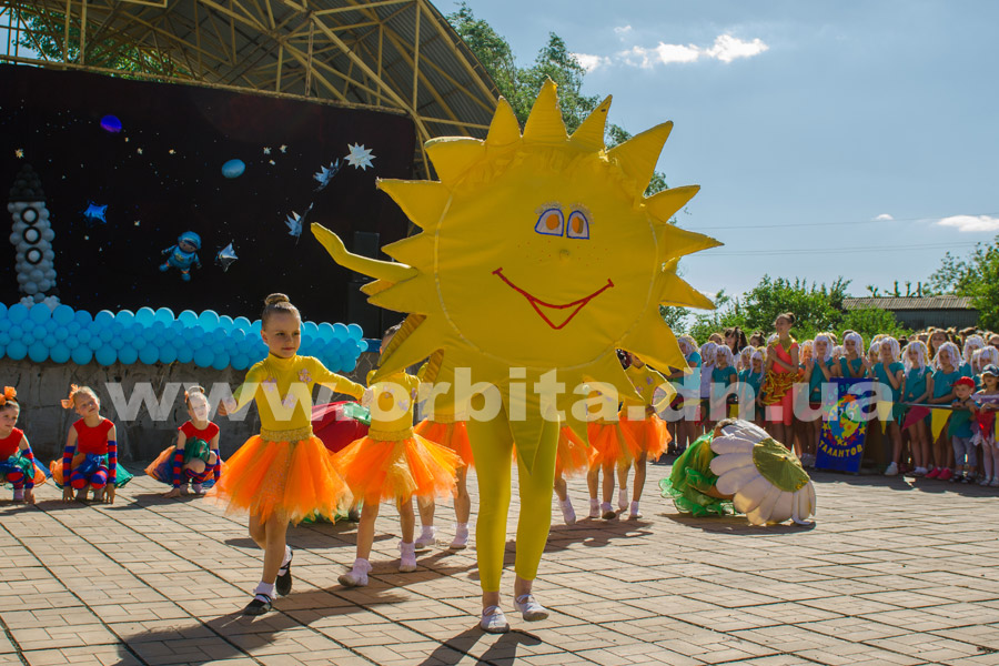 den_detey_lazurniy_23