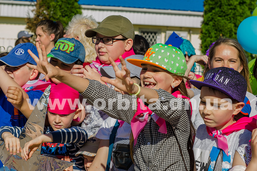 den_detey_lazurniy_39