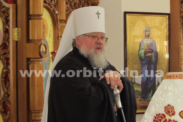 Владыка Иларион возглавил богослужение в храме Покровска