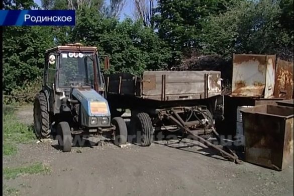 Работники Родинского КП «Наш город» три месяца не получают зарплату
