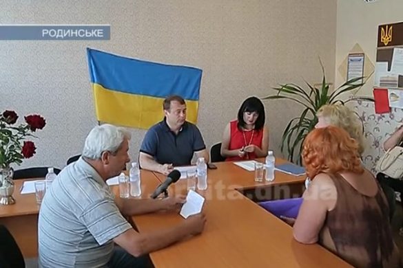С 7 утра Покровский мэр принимал жителей Родинского