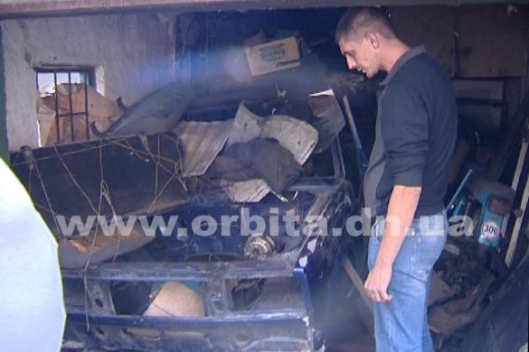 Житель Родинского самостоятельно нашел свой угнанный автомобиль… у сотрудника полиции