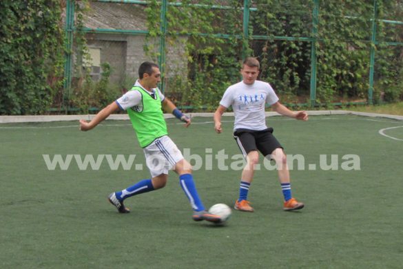 Госслужащие против силовиков: в Покровске прошло первенство по футболу