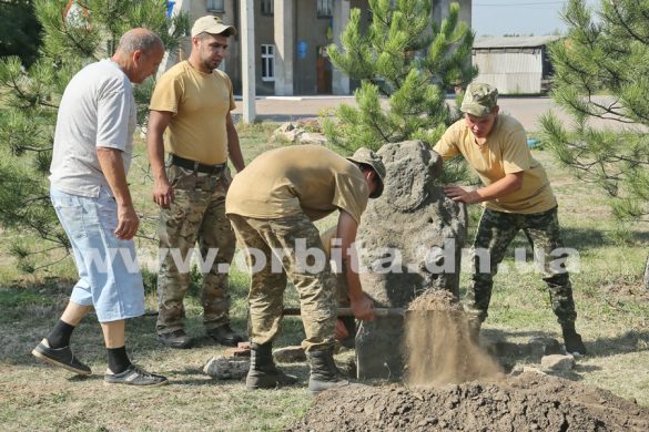 В Миролюбовке установили половецкую бабу