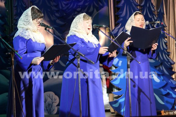 В Покровске состоялся фестиваль церковного хорового пения «Крещением отверзаются небеса»