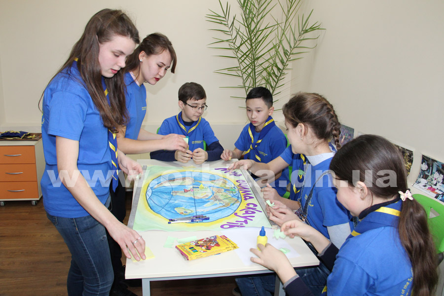 jebrivskiy_molod_centr_05