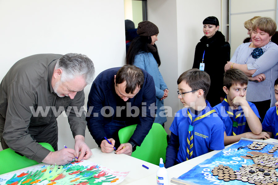 jebrivskiy_molod_centr_13