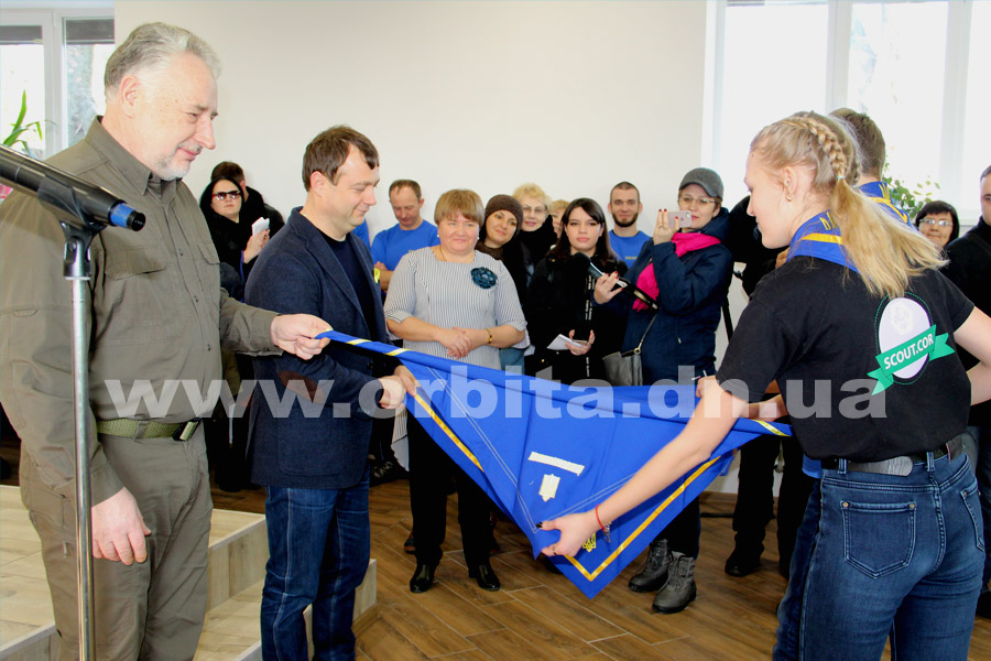 jebrivskiy_molod_centr_17