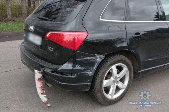 ДТП на виїзді з Родинського: ВАЗ зіткнувся з Audi