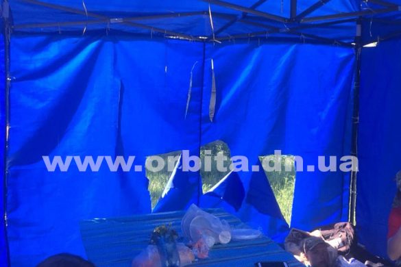 В Покровске участникам игры «Джура» порезали палатки
