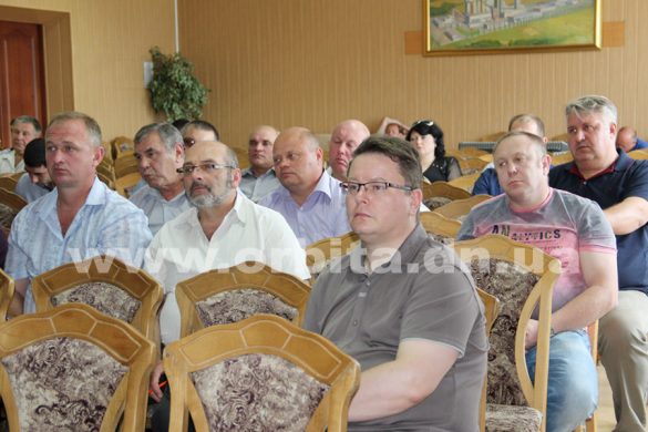 В Покровске ветеринаров Донетчины учили противодействовать опасному заболеванию крупного рогатого скота
