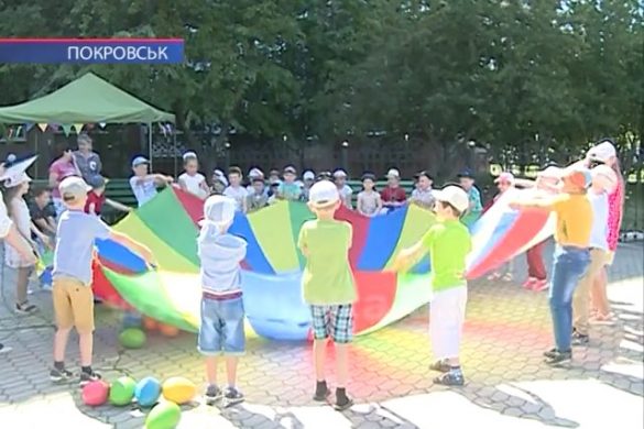 У таборі «Сонячне містечко» на базі ШУ «Покровське» розпочався літній оздоровчий сезон