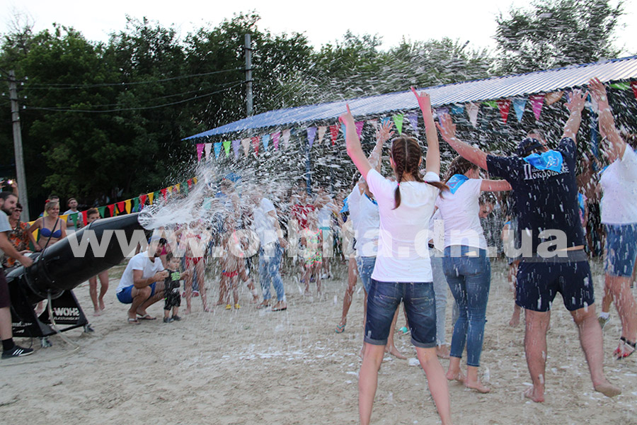 plotina_den_molod_81