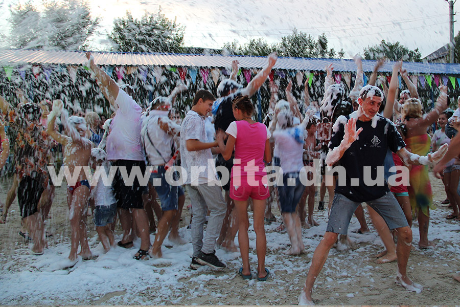 plotina_den_molod_83